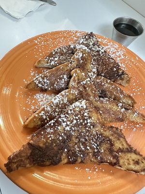 Vegan French toast  at Smile of the Beyond in Jamaica