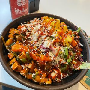 The vegan bowl with super spicy sauce   at Ma'loa in Koblenz