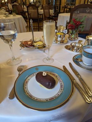 Postre vegano y chardonnay at L'Orangerie at Alvear Palace Hotel in Buenos Aires