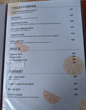 Vegan food, side dishes and desserts at Red Pomelo Bar & Restaurant in Penida Island