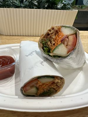 Tasty wrap 😋  at May Veggie Home Express - ประสานมิตรพลาซ่า in Bangkok