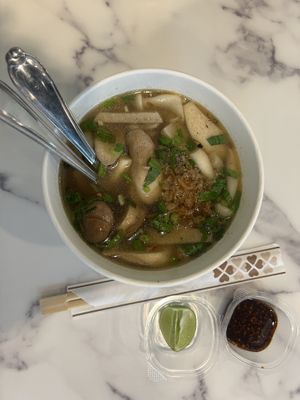 “Jab-Yuan” Vegan Vietnamese Noodle 89thb  at May Veggie Home Express - ประสานมิตรพลาซ่า in Bangkok