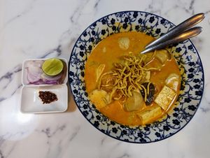 Khao soi at May Veggie Home Express - ประสานมิตรพลาซ่า in Bangkok