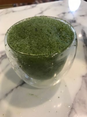 the mint drink is incredible and perfect for a warm place like Bangkok can be, to satisfy your thirst at May Veggie Home Express - ประสานมิตรพลาซ่า in Bangkok