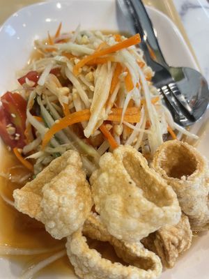   at May Veggie Home Express - ประสานมิตรพลาซ่า in Bangkok