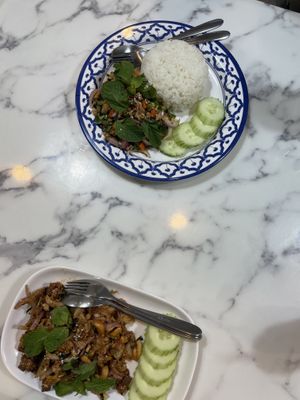 Amazing food again  at May Veggie Home Express - ประสานมิตรพลาซ่า in Bangkok