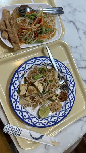   at May Veggie Home Express - ประสานมิตรพลาซ่า in Bangkok