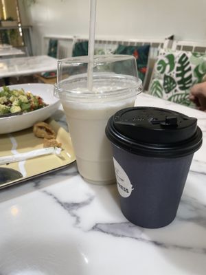 Getränke in einwegpkastik  at May Veggie Home Express - ประสานมิตรพลาซ่า in Bangkok