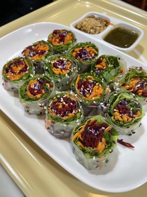 Sommerrollen  at May Veggie Home Express - ประสานมิตรพลาซ่า in Bangkok