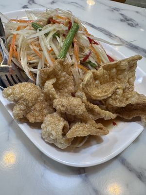 Papaya salad   at May Veggie Home Express - ประสานมิตรพลาซ่า in Bangkok