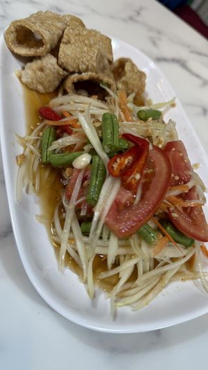 Som tum - papaya salad  at May Veggie Home Express - ประสานมิตรพลาซ่า in Bangkok