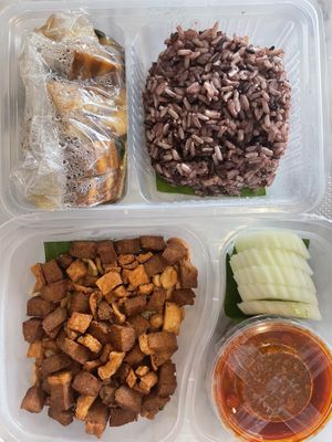   at May Veggie Home Express - ประสานมิตรพลาซ่า in Bangkok