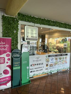   at May Veggie Home Express - ประสานมิตรพลาซ่า in Bangkok