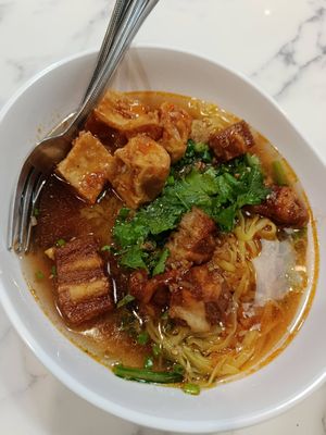 Noodle soup at May Veggie Home Express - ประสานมิตรพลาซ่า in Bangkok