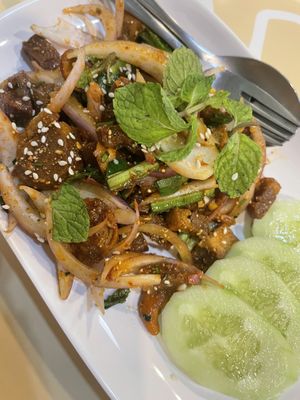 Took them over 30 minutes, was only customer and arrived cold   at May Veggie Home Express - ประสานมิตรพลาซ่า in Bangkok