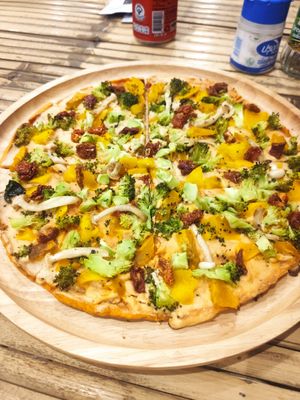  at Tea Leaf Vegan Pizza in Koh Phangan