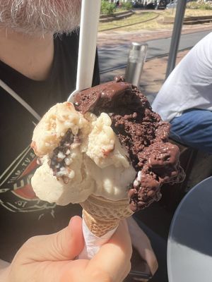 Fondente e arachide  at Gelateria Geko in Milan