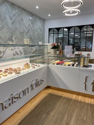 La pâtisserie et bientôt salon de thé   at Maison Folius in Carqueiranne