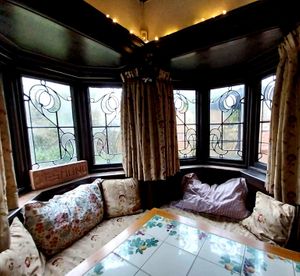 Guest lounge  at Jesmond House - Vegan B&B in Hull