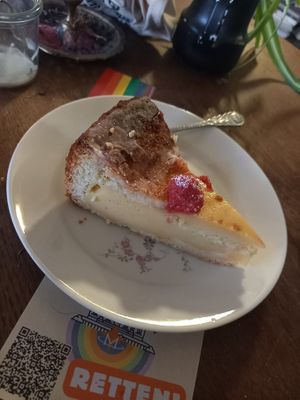 Veganer Käsekuchen at Subbotnik Cafeteria in Chemnitz