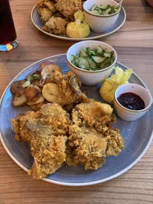 Oyster mushroom Schnitzel with fried potatoes  at Schnitzelei Wilmersdorf in Berlin