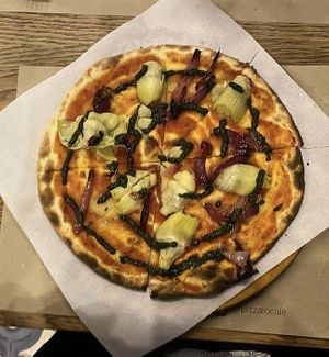 Vegan Enginarli   at Pizza Locale in Izmir