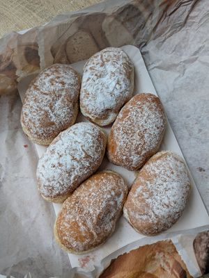 1,80 per piece at Bäckerei, Konditorei & Café Uwe Rumpf in Bad Vilbel