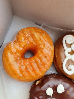 Glazed donut vegan vegan at Voodoo Doughnut in Portland