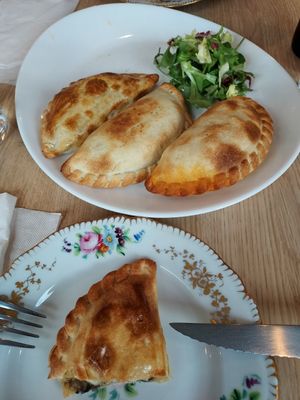 Picture of empanadas with 4 different fillings at Che Argento in Gothenburg