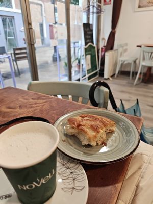 Muy rico y muy amables, mirad el horario mejor en Google Maps que aquí no está actualizado 🫶🏻 at La Gata Insubmisa in Tarragona