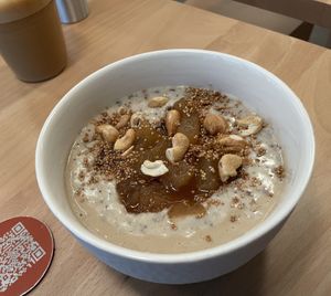   at roots - Münstergasse in Zurich