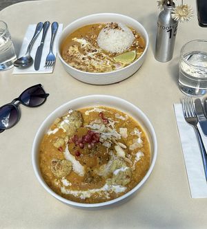 Daal Bowl & Tikka masala   at roots - Münstergasse in Zurich