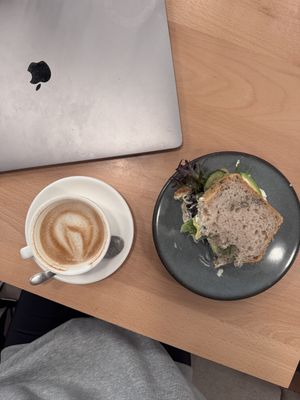   at roots - Münstergasse in Zurich