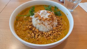  at roots - Münstergasse in Zurich