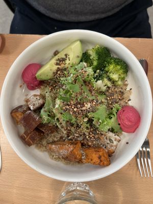 Protein Bowl  at roots - Münstergasse in Zurich