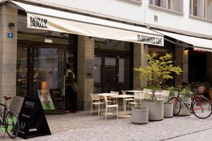  at roots - Münstergasse in Zurich