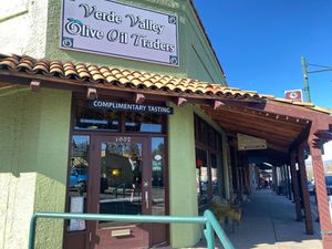 sidewalk view at Verde Valley Olive Oil Traders in Cottonwood