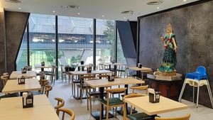 cafe interior at Annalakshmi Cafe in Central Singapore