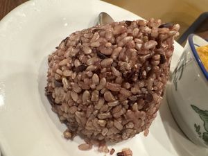 Brown rice  at Tiny-Thai in Cotati