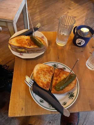 Veganes Käsesandwich  at Kaffeehaus Krumm & Schief in Bamberg