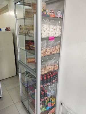  at Almond Ice Cream in Bogota