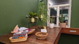  at Deli Star Bagel & Coffee in Munich