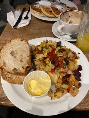 A better photo of the High Line at Moose Coffee in Liverpool