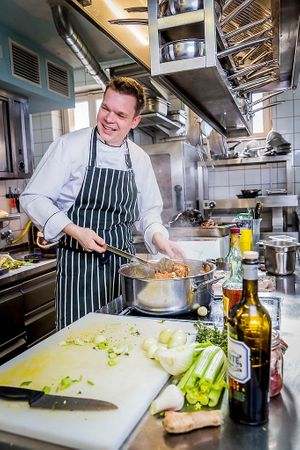 Ein Blick in die Küche at Villa Esche in Chemnitz