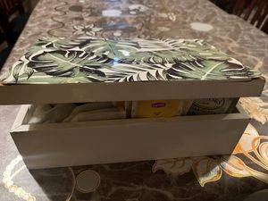 Tea box to pick from   at Garden House in Rosendale