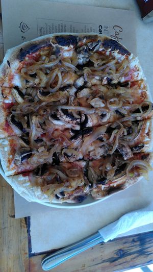 Pizza un sendero fungi at Integrando con Sentido in Melipilla