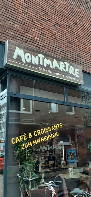 Außenansicht at Cafe Montmartre in Muenster