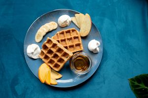 Süße Waffeln #Veganuary at Café Naiv in Innsbruck
