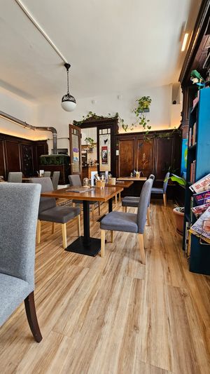  at Café Naiv in Innsbruck