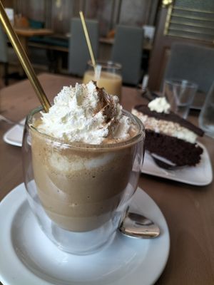  at Café Naiv in Innsbruck